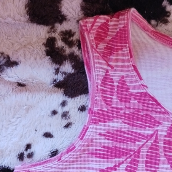 2 Tank Tops Eddie Bauer S & White Stag M - Picture 4 of 12